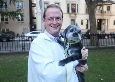 Heavenly creatures: Dogs anointed by Bklyn Heights minister at garden ceremony