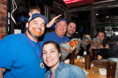 Big-hearted Brooklynites gorge on wings for charity