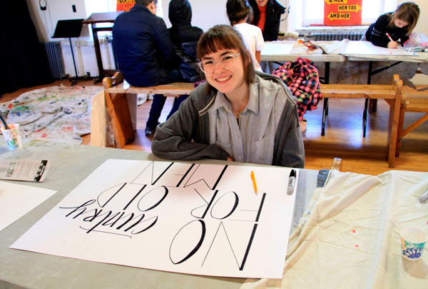 Activist arts and crafts: Slope feminists unite to draw posters ahead of women’s march on city
