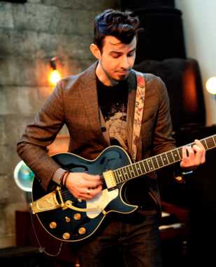 Unit-ed artists: Bushwick musicians turn home into a venue