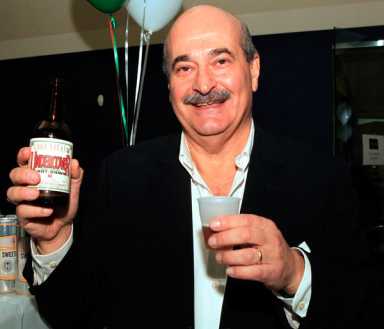 Beer taster at Marine Park Golf Course benefits the disabled