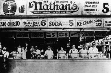 Welcome to Coney! Walking tour highlights immigrant businesses