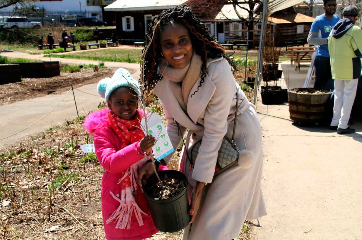 Canarsie’s Wyckoff House hosts tree giveaway for Earth Day