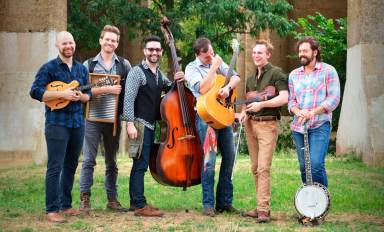 A Lott of folk: Historic house hosts a bluegrass band