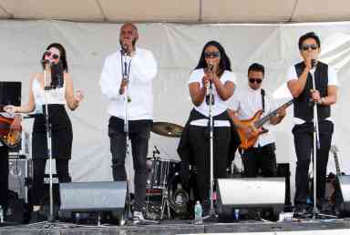 Thousands turn out for 27th-annual BayFest