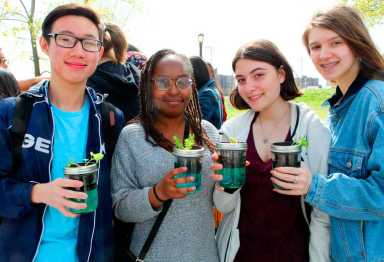 Coney kids beautify the beach at fourth-annual ‘It’s My Estuary Day’