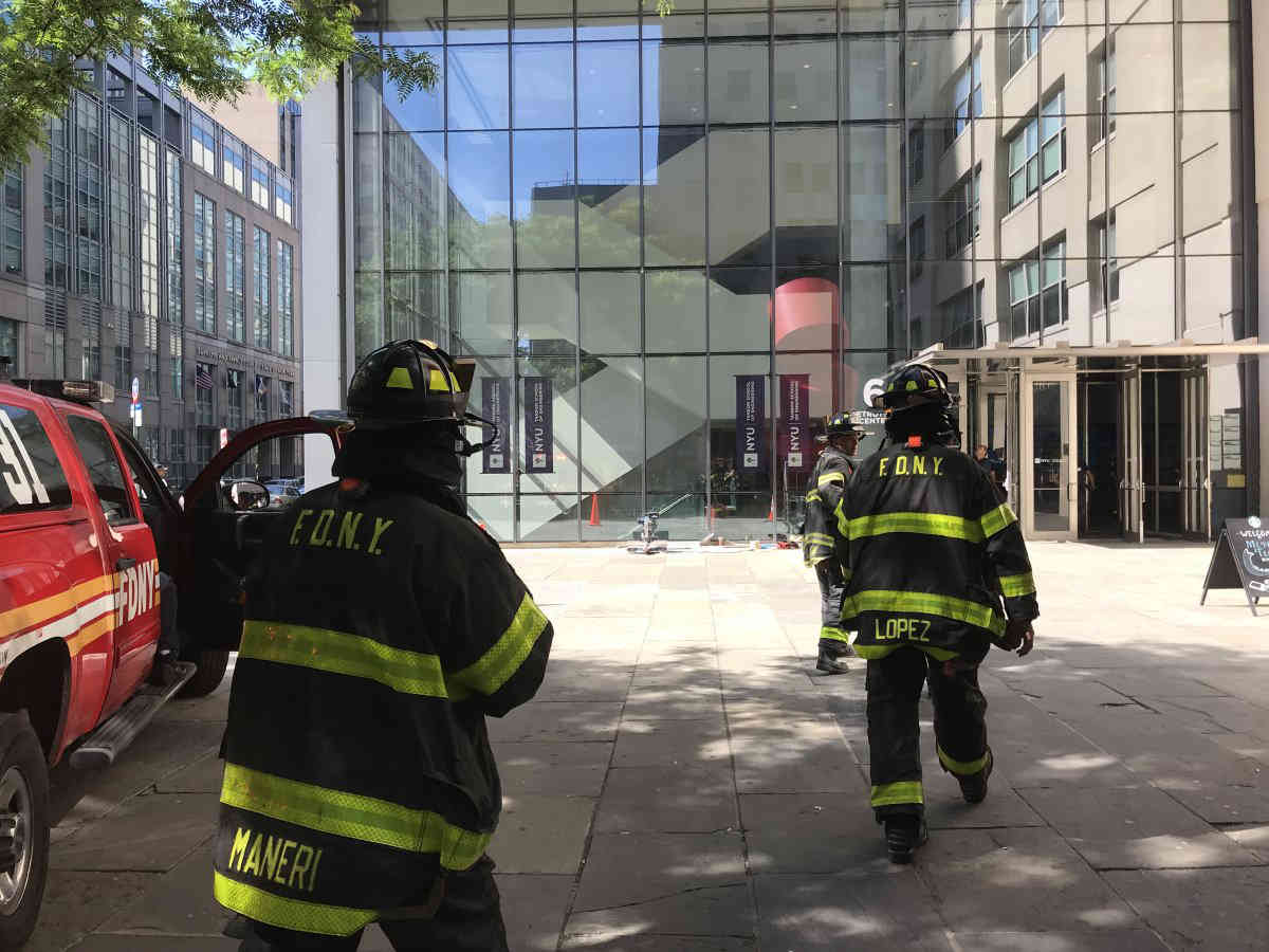 Possible liquid nitrogen leak sends Poly students packing