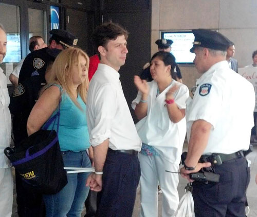 Fifteeen arrested for protesting LICH closure in front of SUNY office