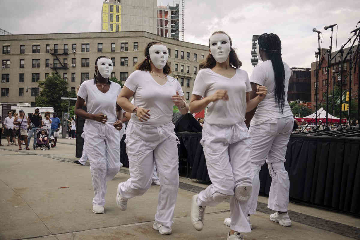 Parkway party: Beep invites boro to celebrate central nabes at cultural bash