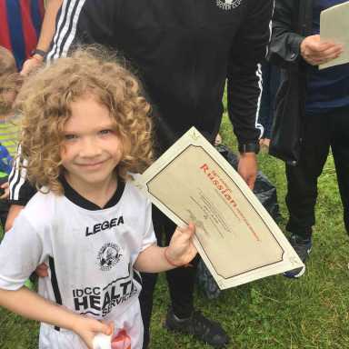 Listen to the balalaika ring out