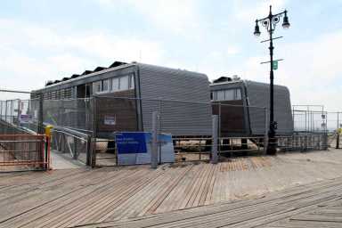 Brighton boardwalk bathrooms open for doing your business