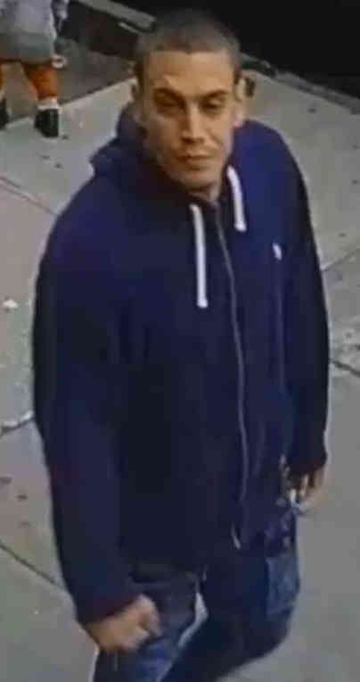 Police hunt man who stole chain off elderly man’s neck in Sunset Park
