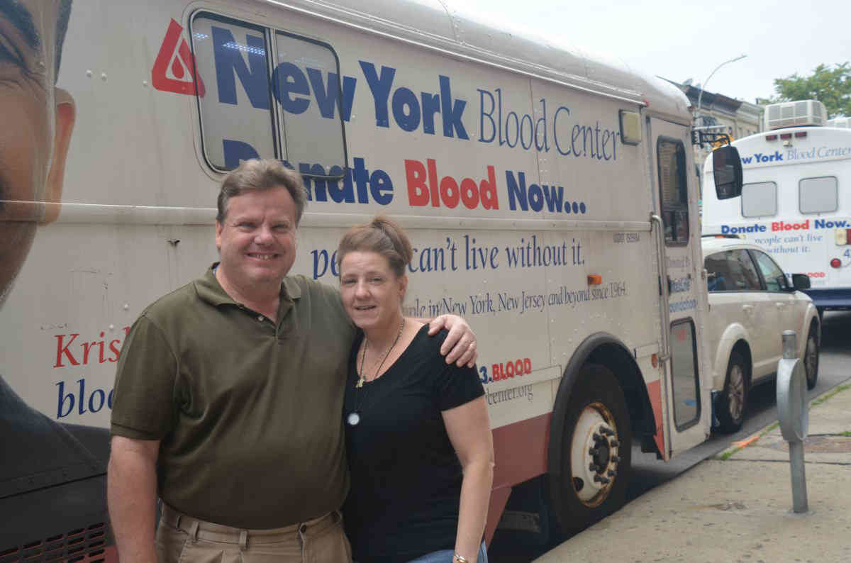 Haley’s Comets lands at Greenhouse Cafe for its 50th blood drive