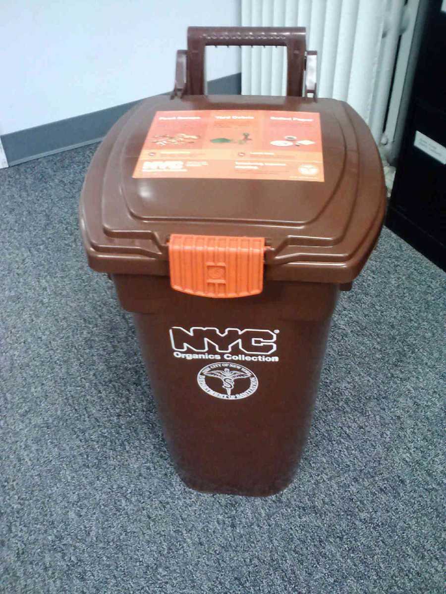 Bulking up: City cuts back Ridge organics collection to do more bulk pickups
