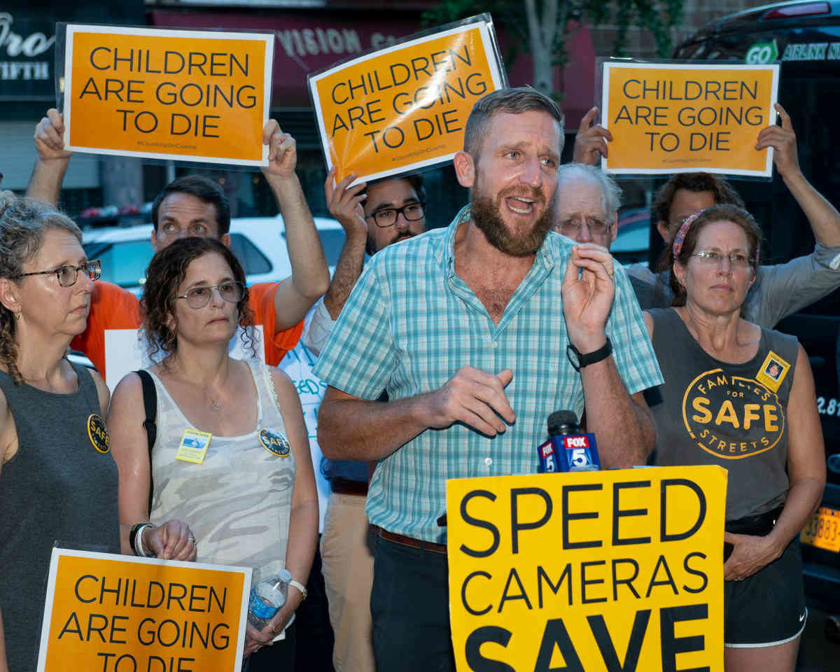 Long haul: Speed-camera advocates walk marathon around pol’s Ridge office in call for action