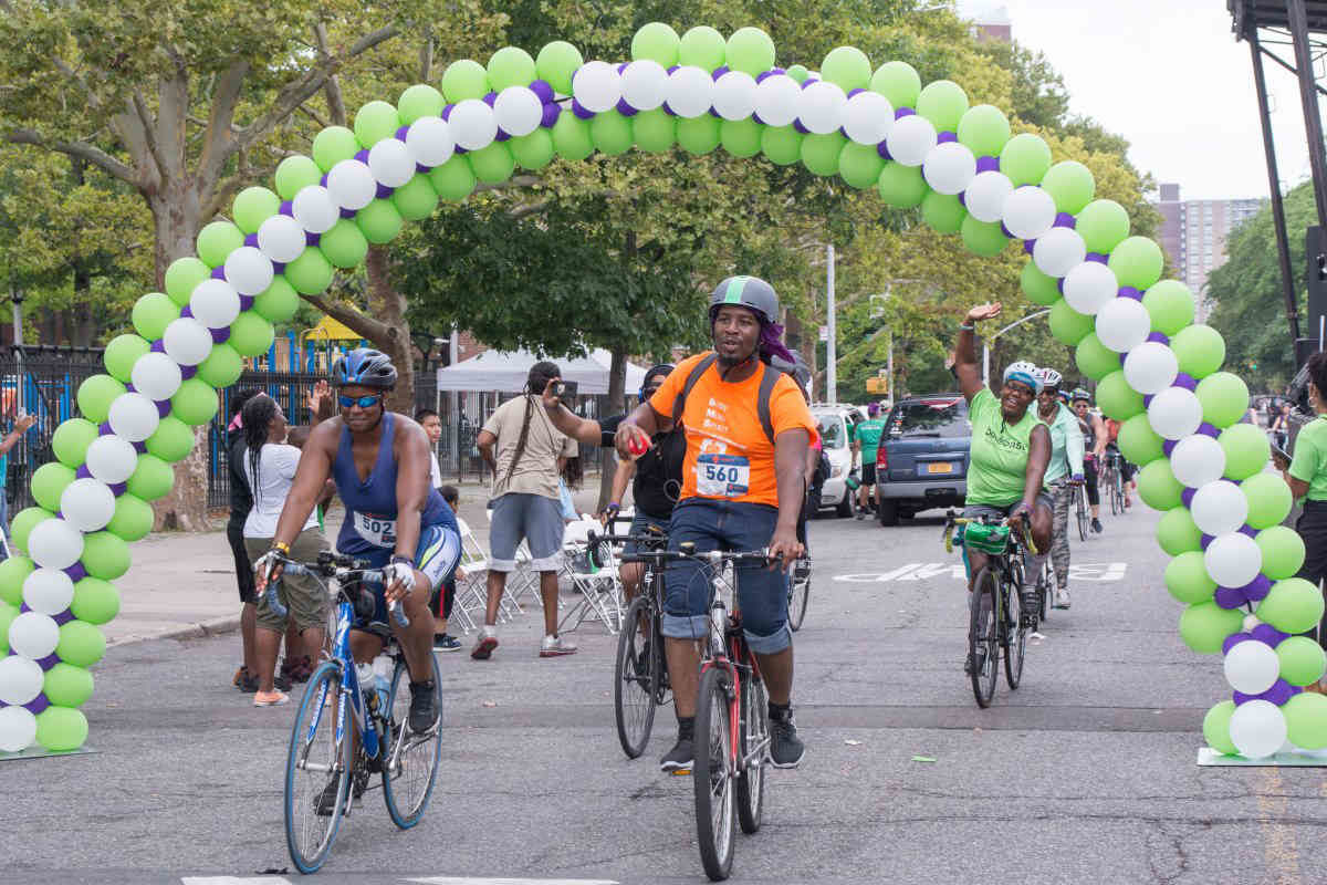 Let the good habits roll! Bike tour of East New York, Brownsville peddles benefits of cycling to locals
