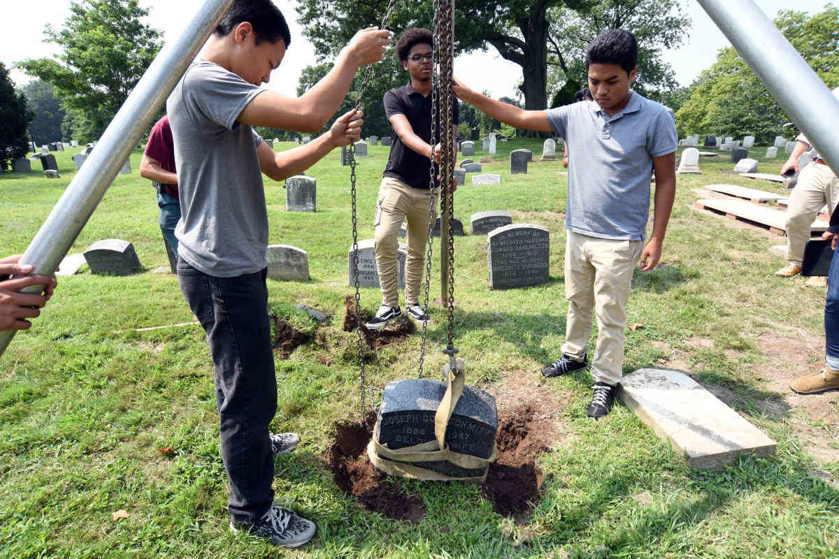 Digging up the past: Teens unearth history in cemetery’s internship program