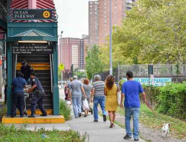 Man dies by suicide at subway station