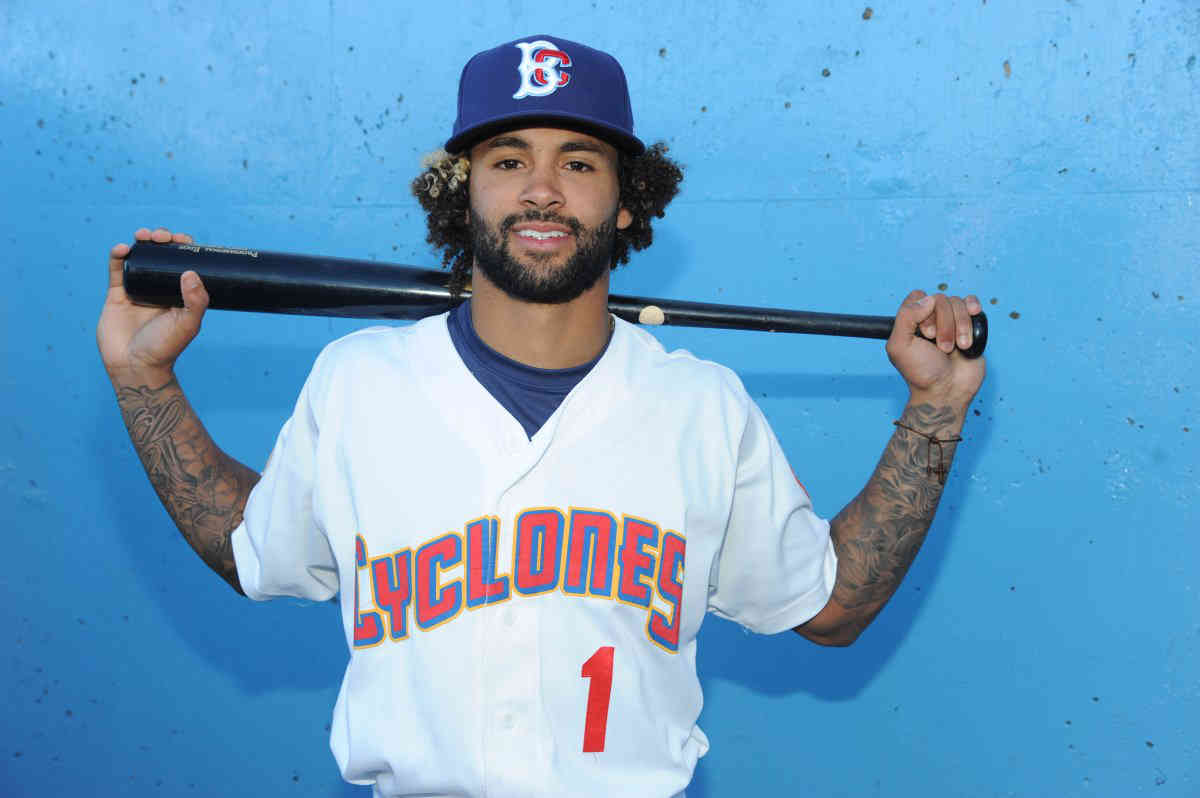 Fonzie gets honored while Cyclones start season