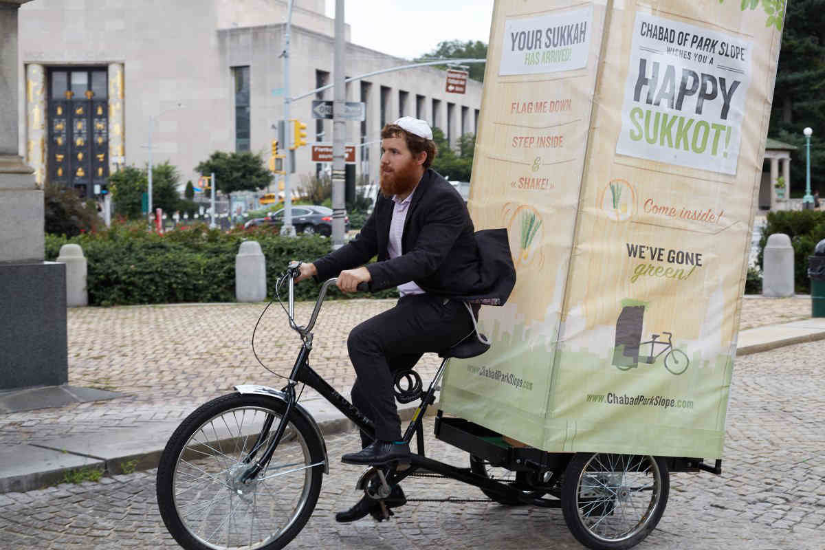 One souped-up sukkah: Slope synagogue debuts cycle-powered hut for Sukkot