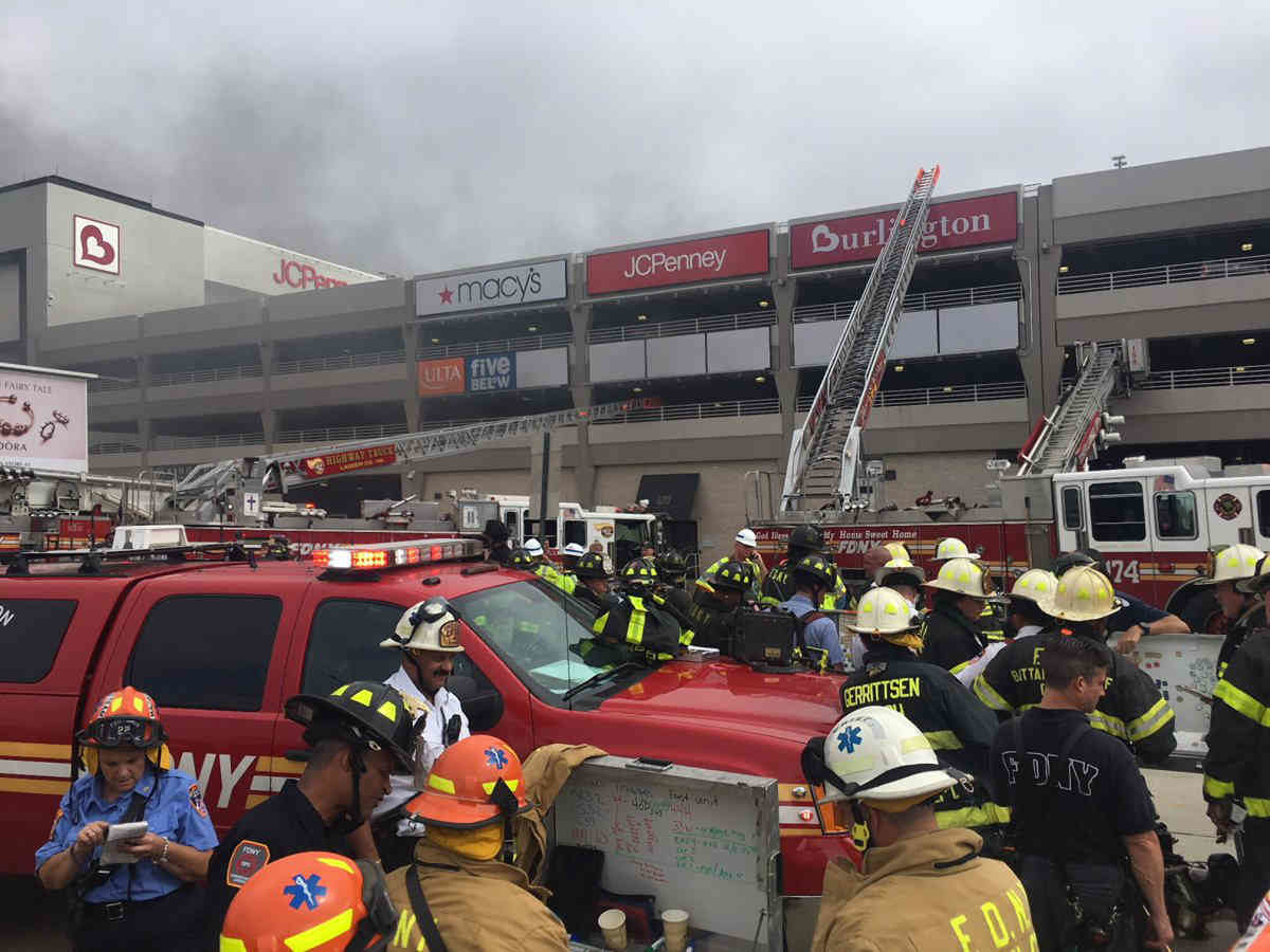 Fire in Kings Plaza parking garage injures 21