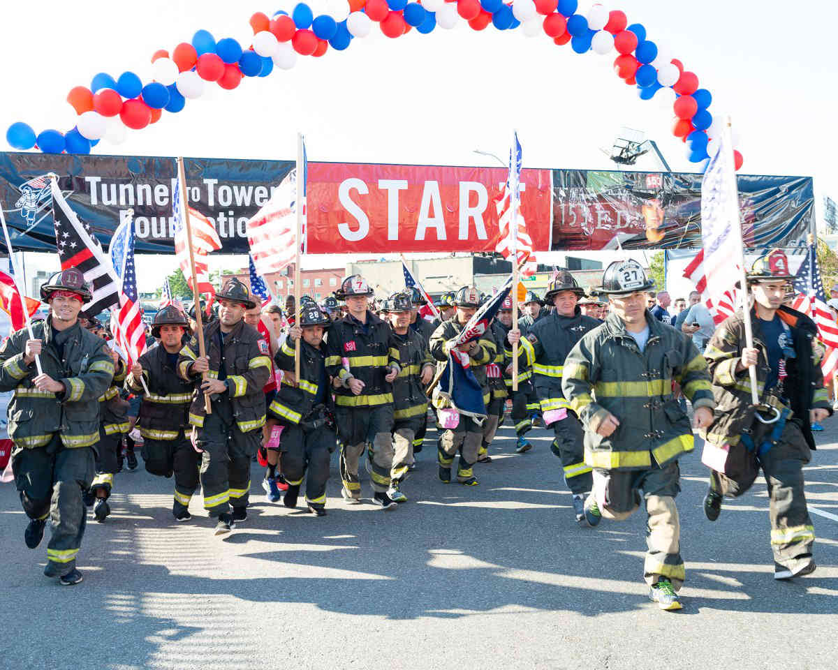 Tunnel vision Thousands run through Battery tube to honor fallen 911