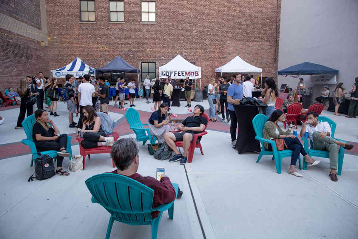 Kings Theatre opens courtyard hawking pre-, post-show concessions