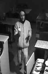 Fiend robs Sunset Park seafood restaurant on Thanksgiving Day, police say