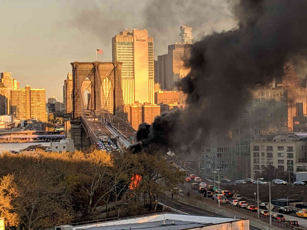UPDATE: Man dies in fiery crash on Brooklyn Bridge the day before Thanksgiving