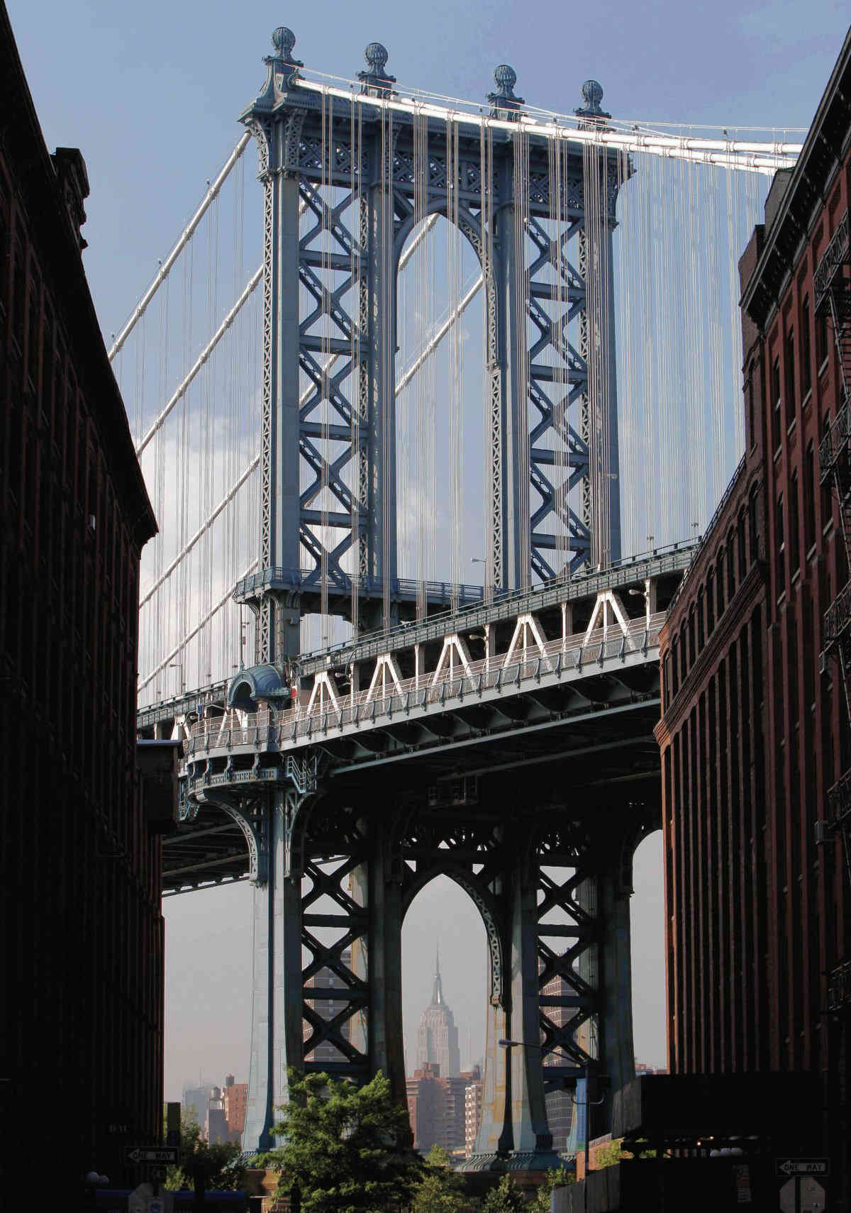 Dumb No New Towers Will Ruin Nabe S View Of Empire State Building Framed By Manhattan Bridge Locals Say Brooklyn Paper