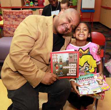 Cheer for a cure: Celebs, pols, and local leaders pass out gifts to kids at Brookdale Hospital