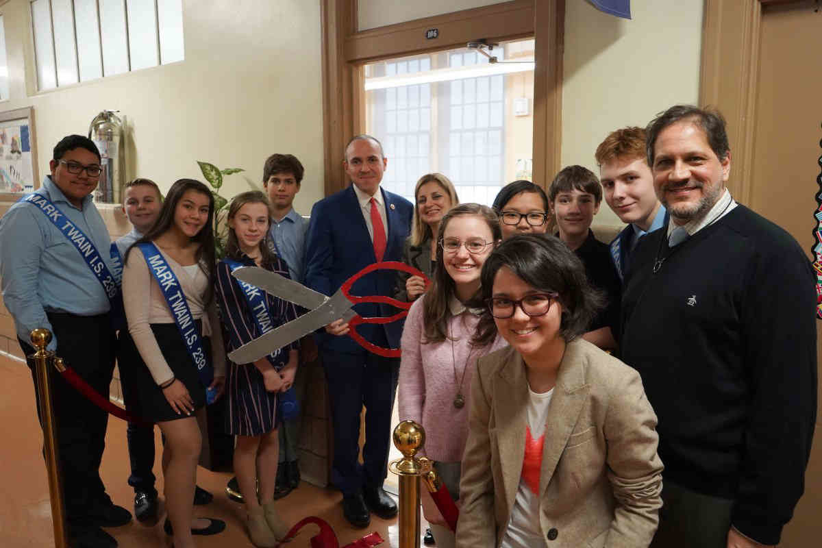 Legal eaglets! Coney middle school debuts new mock-trial courtroom for students