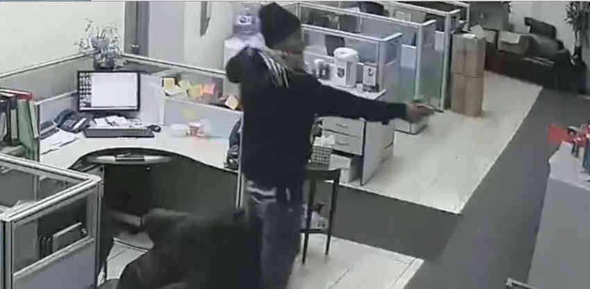 Police: Brute violently robs woman at gunpoint inside Fort Greene office