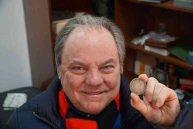 Little shop of coppers: Slope rare-coin dealer keeps old-timey hobby rolling