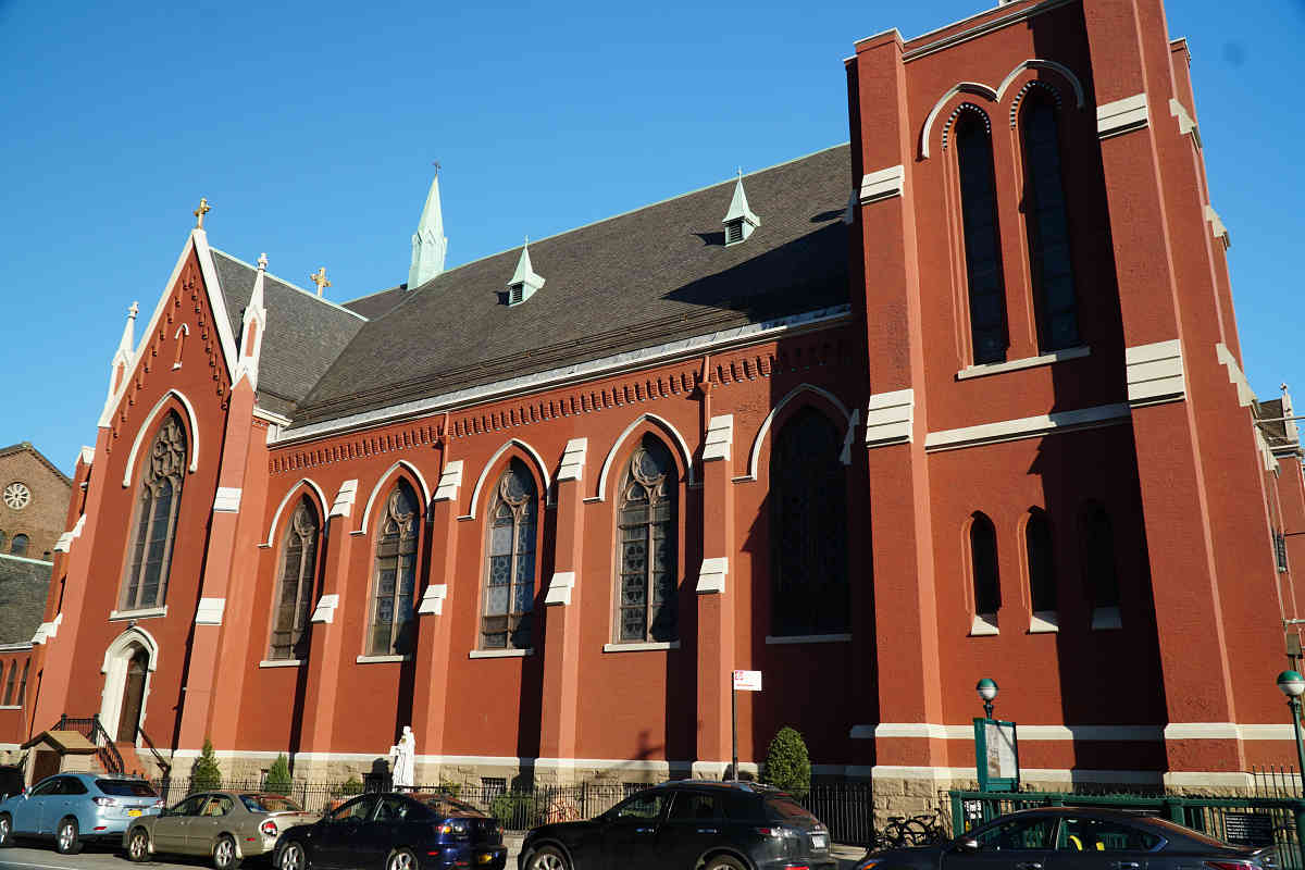 Police hunting for sneak who swiped, desecrated Slope church’s statue