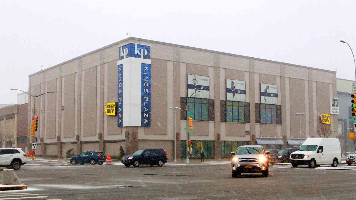 Kings Plaza bigwigs slapped with more violations for illegally storing