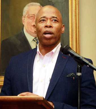 Toasting transitions: Canarsie political club celebrates new leaders of group and local community board