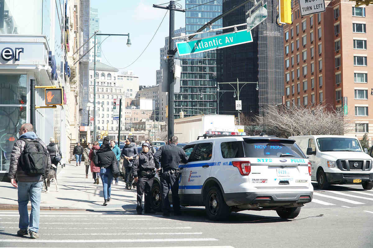 UPDATE: Man arrested, found with fake gun after cops close off Atlantic Avenue amid shooting threat