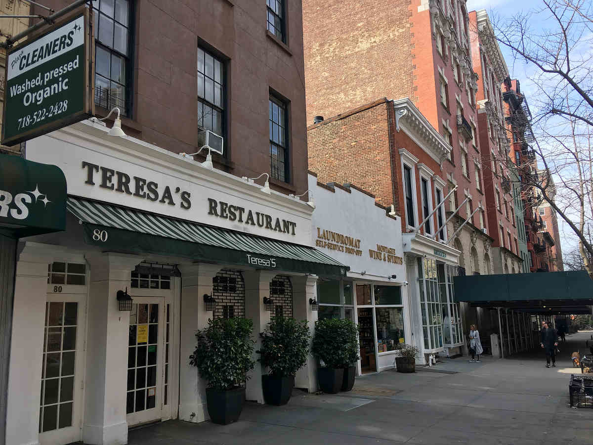 Kitchen’s closed: Brooklyn Heights eatery Teresa’s temporarily shutters due to health-code violations