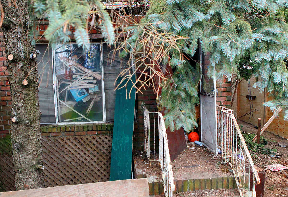 Clean start: City to demolish notorious hoarder house in Flatlands