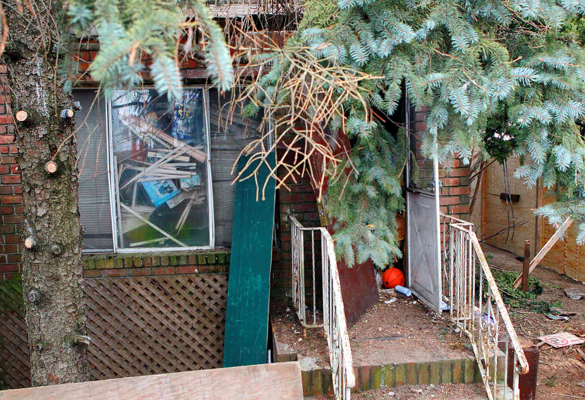 Clean start: City to demolish notorious hoarder house in Flatlands