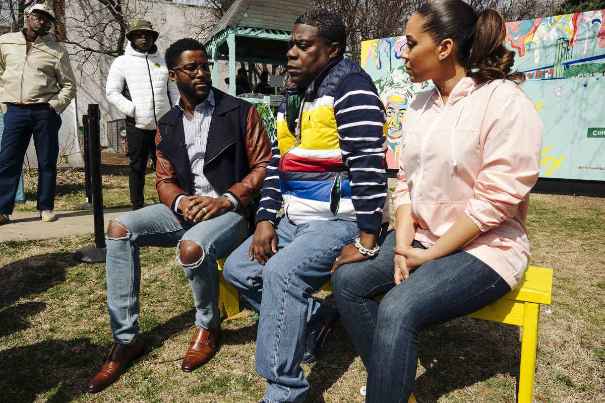 Gardening for good: Tracy Morgan and cast of ‘The Last O.G.’ give back to Brooklyn