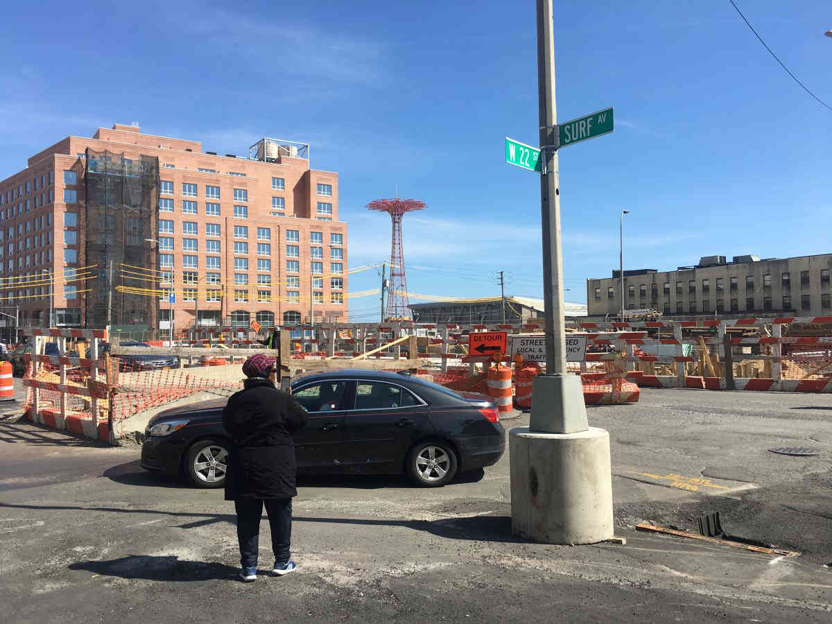 City endangers locals’ lives with death-trap intersection, Coney Islanders claim