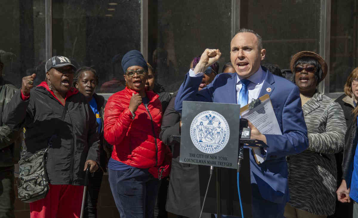 Local pol blasts NYCHA for sitting on $70 million earmarked to fix Coney community center shuttered since Superstorm Sandy