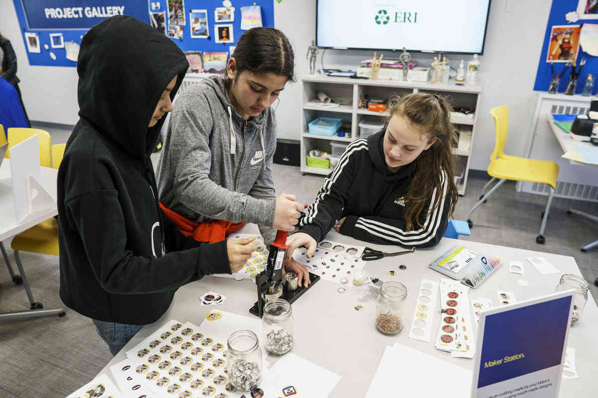 Screens for teens: Library Tech Center helps Midwood kids get creative ...