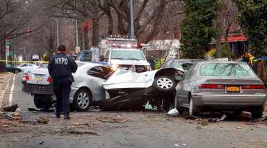 Teenager dies in East Flatbush car crash that leaves two others injured: NYPD