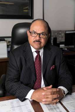 Big change at Bklyn Chamber! Biz group appoints first Hispanic president