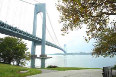 Easy rider: Bill to lower Verrazzano Bridge toll for some Brooklyn drivers sails through state Senate