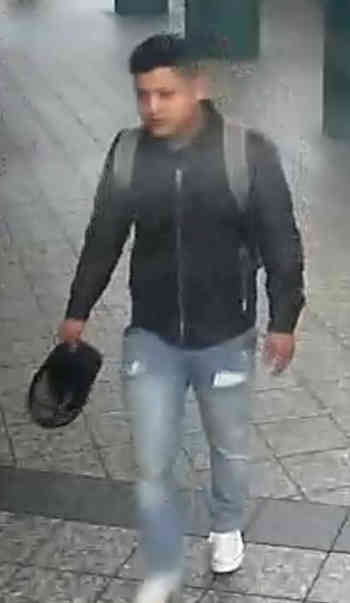 Subway sleaze: Creep gropes teen girl inside Prospect Heights subway station