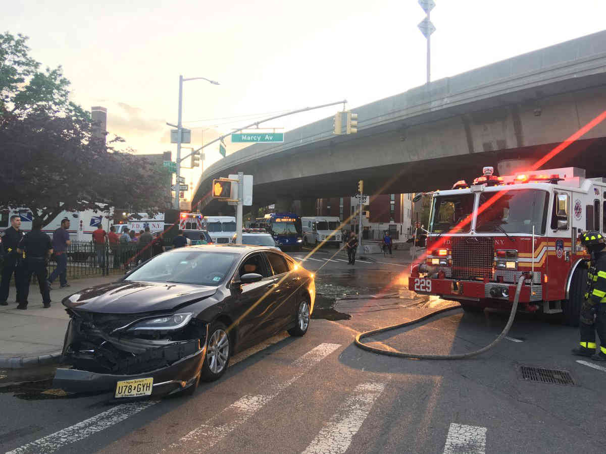 Two drivers injured in Williamsburg collision